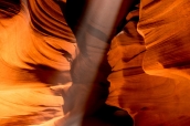 Rayon du soleil venant éclairer les parois d'Antelope Canyon, Arizona