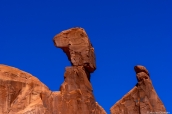 Rocher en équilibre dans Arches National Park, Utah