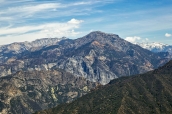 Montagnes de la Sierra Nevada vues de Moro Rock dans Sequoia National Park, Californie