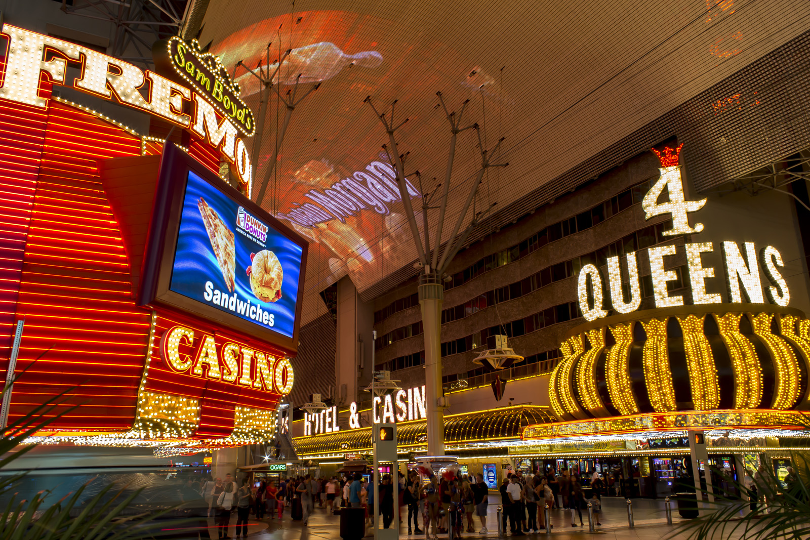 las-vegas-fremont-street-experience