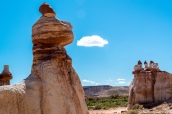 Un hoodoo de Blue Canyon ressemblant à une tête de dinosaure, Arizona