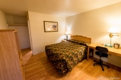 Chambre avec lit queen size au motel Dine Inn de Tuba City, Arizona