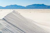 Etendue plate en bordure des dunes de White Sands