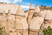 Principaux cônes de Kasha Katuwe Tent Rocks vus de Slot Canyon
