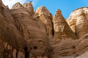 Impressionnantes stries sur la roche de Slot Canyon Trail, Kasha Katuwe Tent Rocks