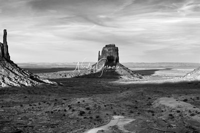 Monument Valley (panoramique N&B) - Nicolas Germain, Spirit of USA
