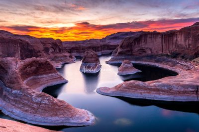Reflection Canyon Sunrise - Nicolas Germain, Spirit of USA